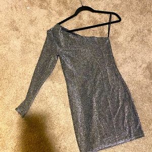 Mini holiday dress never worn